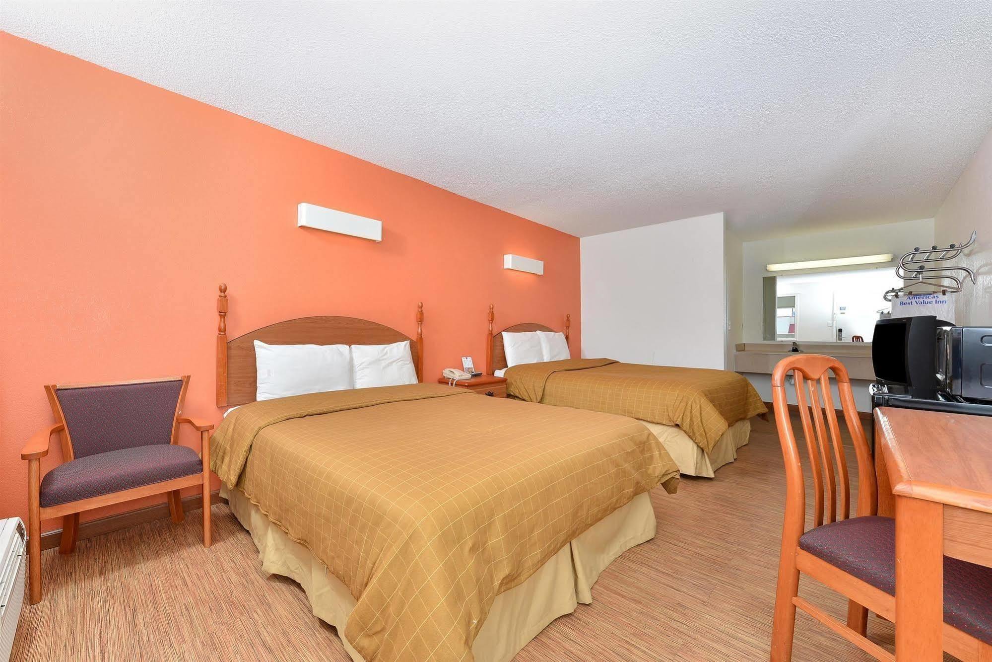 Crossroads Hotel Lebanon